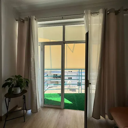 Azure View Apartment *